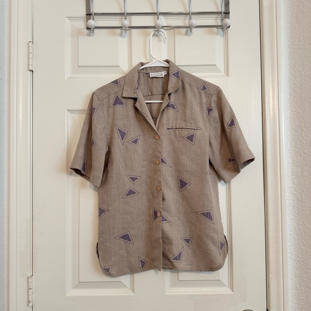 Jones New York Tan and Purple Geometric Button Down Shirt